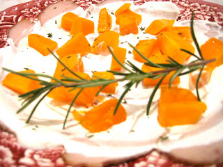 Arrosto di vitello a bassa temperatura, con crema di caprino e zucca