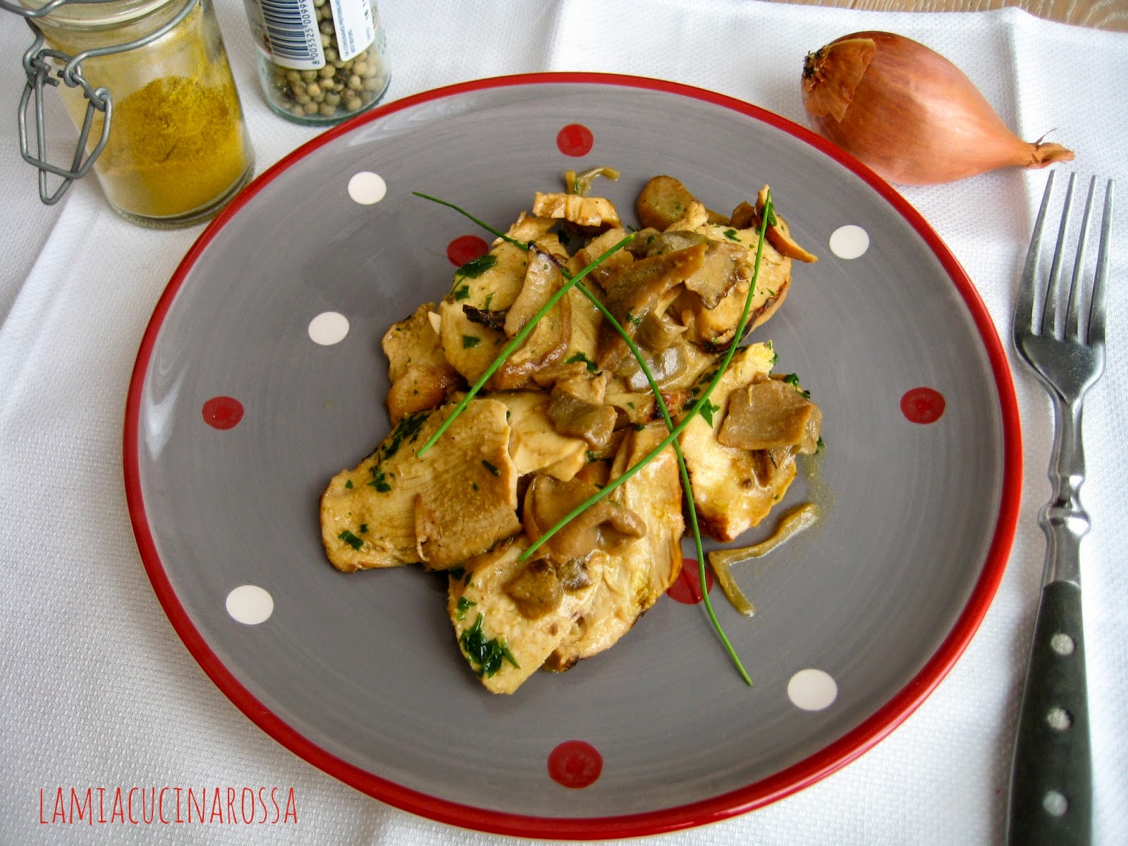 Petto di pollo ai funghi porcini, e la minaccia di una mamma stanca…