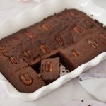 La felicità sta nei brownies al cioccolato e noci pecan..
