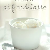 Gelato al fiordilatte