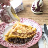 Crespelle con radicchio di Treviso, pancetta e fonduta